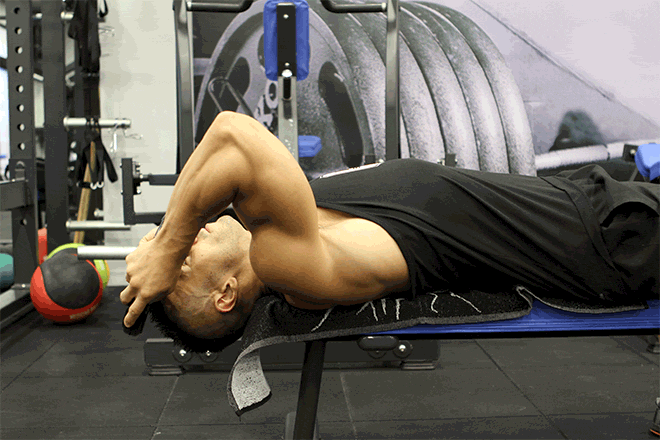 Nackenbeugen liegend mit Gesicht nach oben