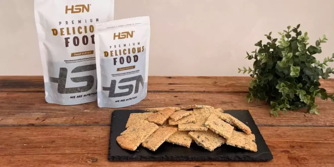 Keto Crackers – probiere diesen super knusprigen Snack! Keto Crackers – probiere diesen super knusprigen Snack!