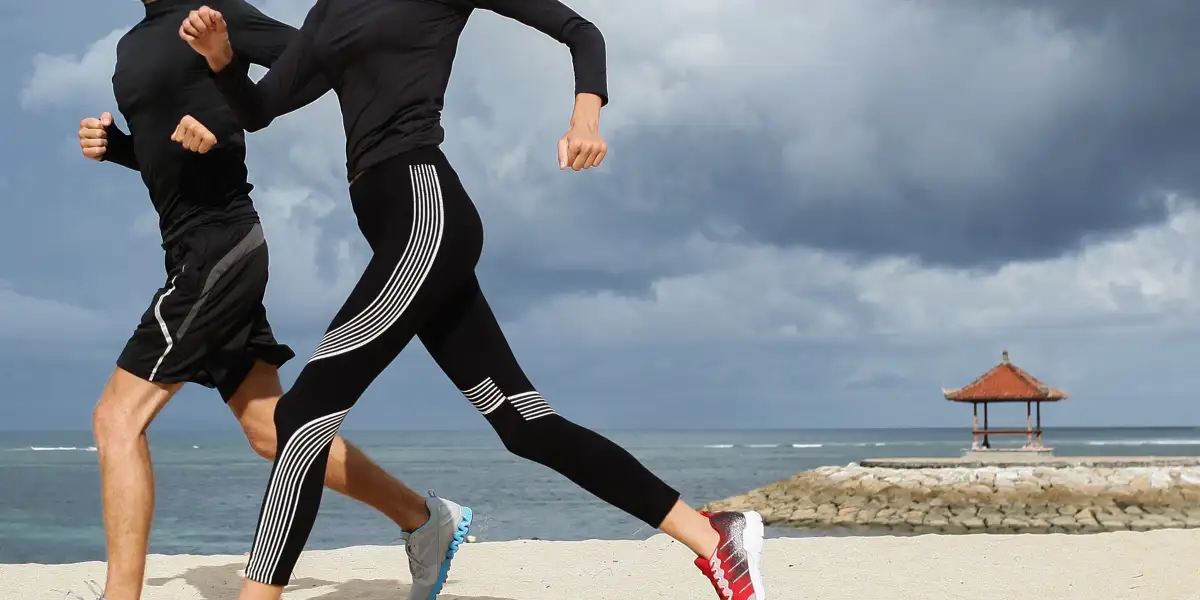 Übungen zur Verbesserung der Armbewegung beim Laufen