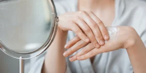 Wie man hausgemachte Kosmetik mit natürlichen Produkten herstellt