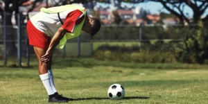Verletzung der Hamstrings im Fußball: Prävention und Behandlung