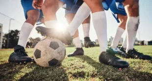 Wie man eine Knieverletzung im Fußball vorbeugt und behandelt