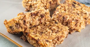 Proteinriegel mit gebackenem Hafer