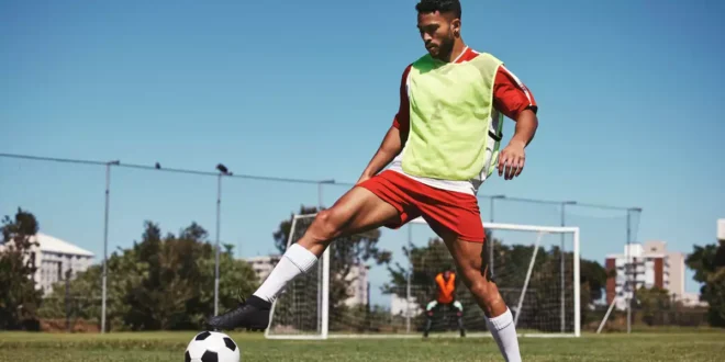 Muskelvolumen im Fußball: Verbessert es die Leistung oder macht es uns langsamer? Muskelvolumen im Fußball: Verbessert es die Leistung oder macht es uns langsamer?