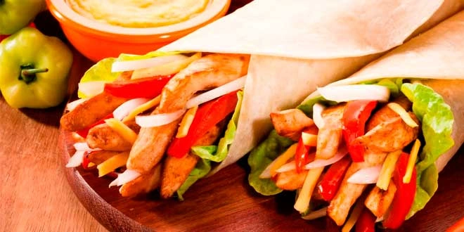 Hähnchen-Fajitas Hähnchen-Fajitas