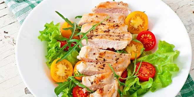 Hähnchen- und Eiersalat